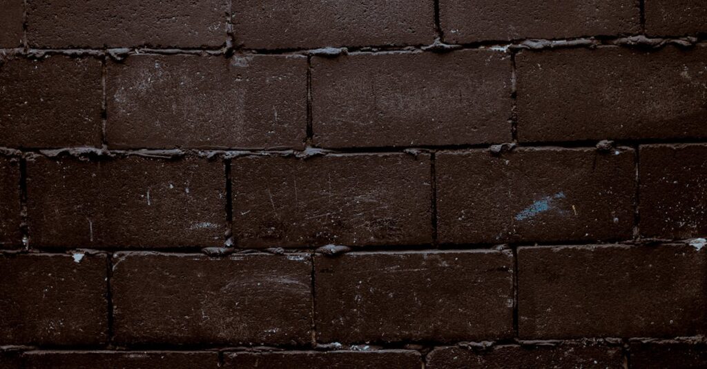 無垢材の種類と特徴を比較した木材チャート